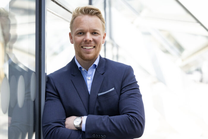 Outdoor Bewerbungsfoto mit Marc in Hannover